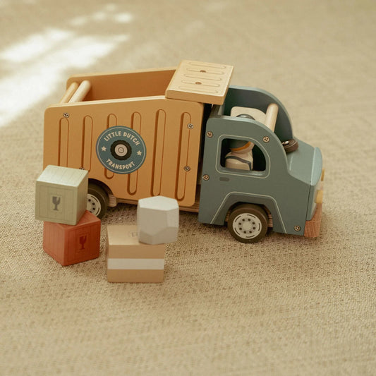 Little Dutch: houten kiepwagen