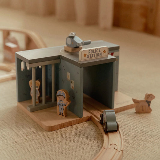 Little Dutch: houten politiebureau
