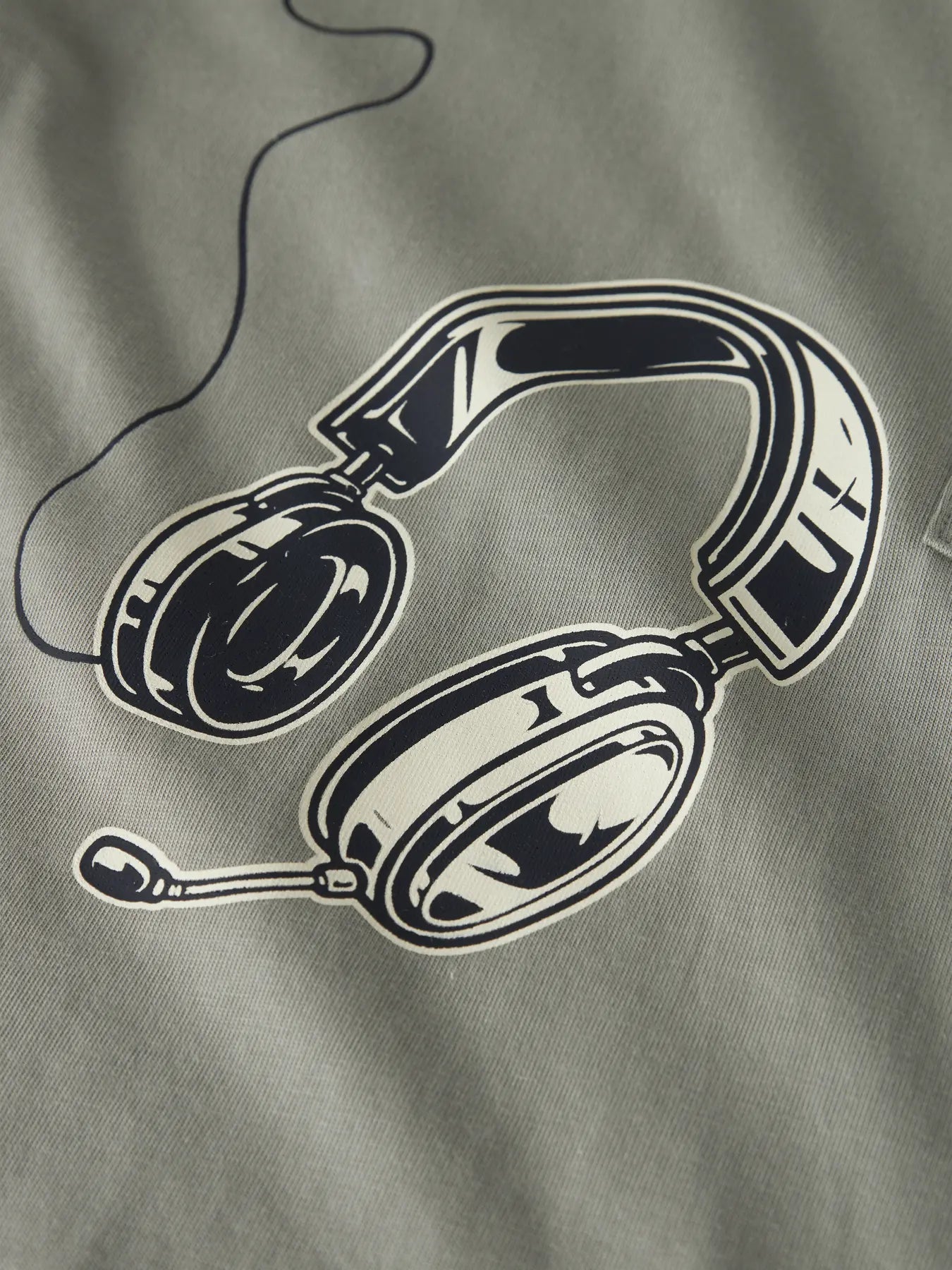 Name it: t-shirt green "Headset"
