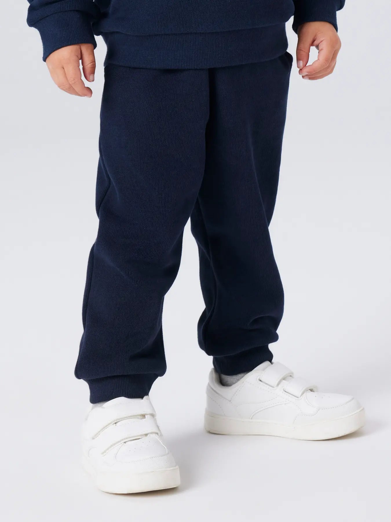 Name it: jogging navy blue