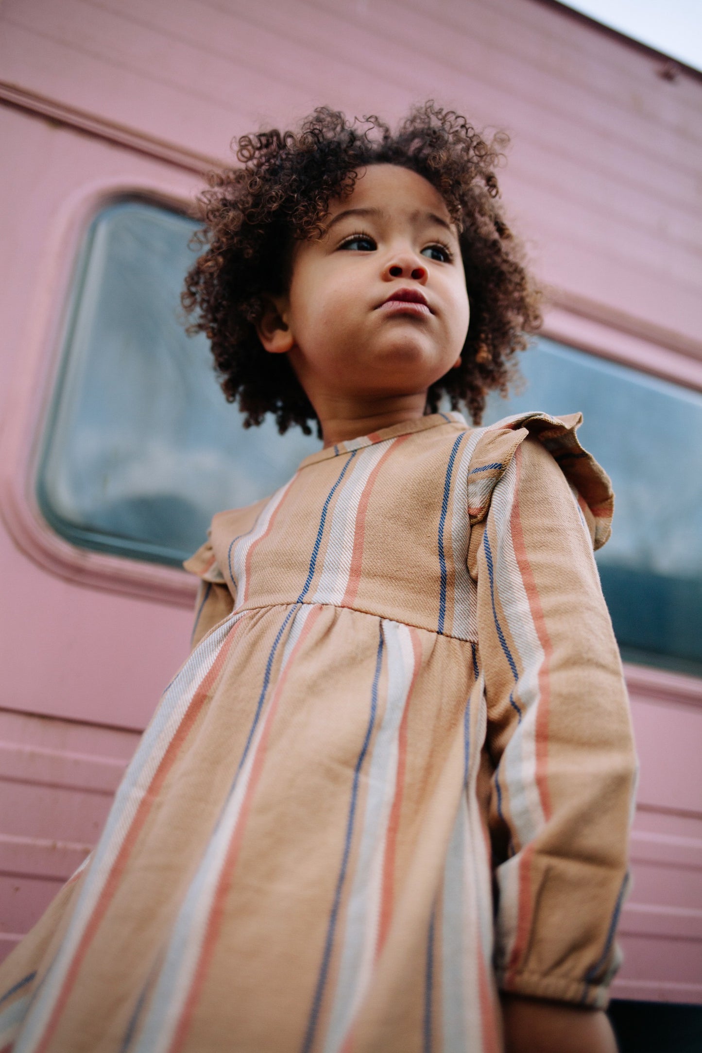Riffle Amsterdam: Dress Anemone sand stripe