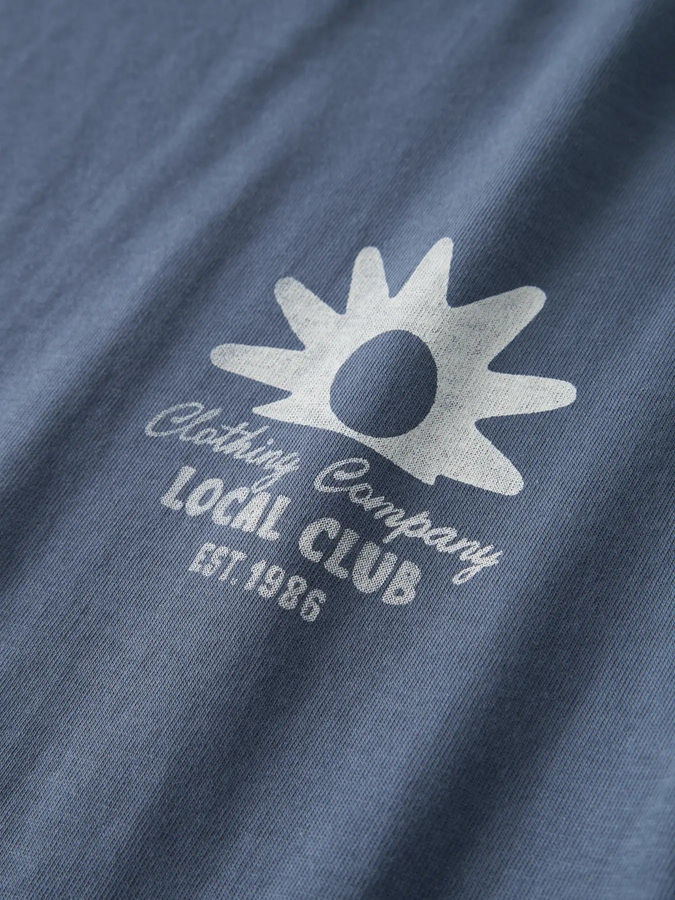 Name it: t-shirt with backprint "Local club" indigo