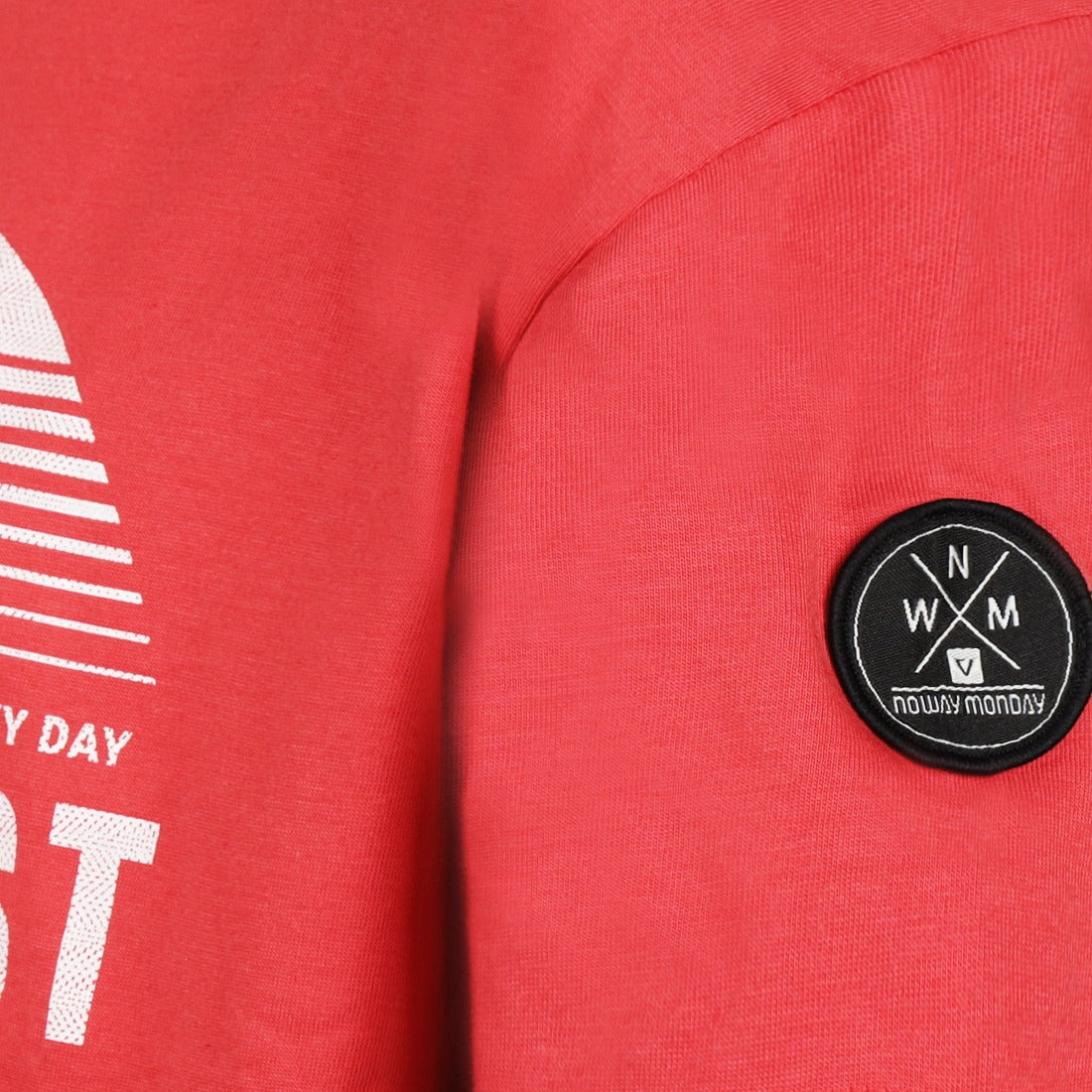 No way monday: Loose shirt red