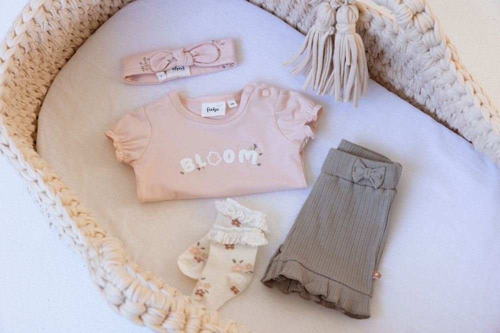 Feetje:Bloom with love: short groen