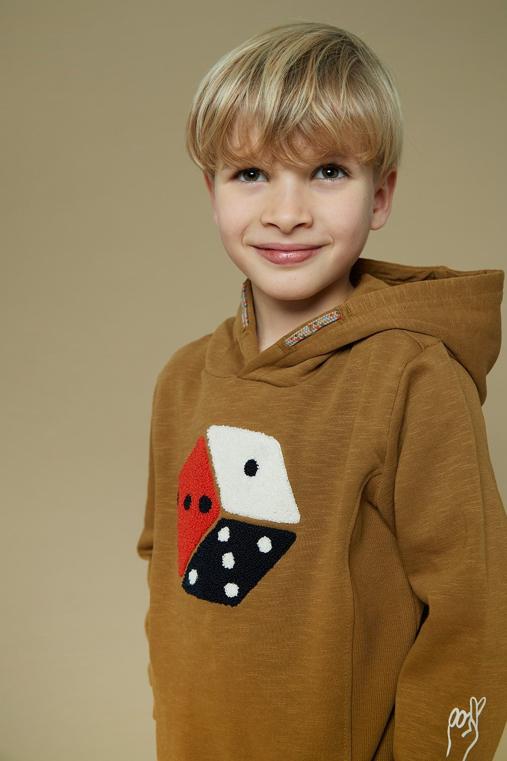 Sturdy: Couch club: hoodie dobbelstenen olijf
