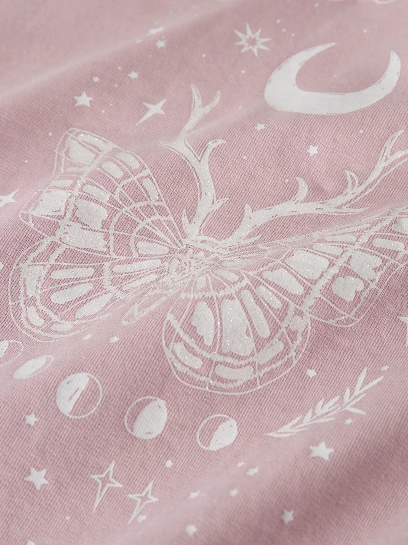 Name it: sweater lila moon