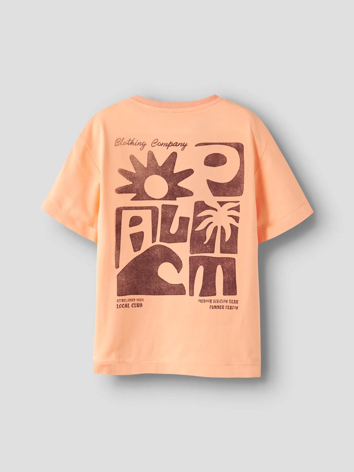 Name it: t-shirt with backprint "Local club"