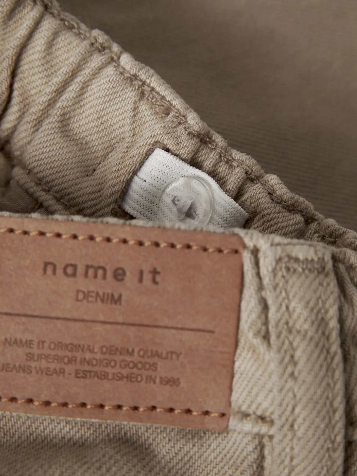 Name it: JESSE: Tapered pants beige