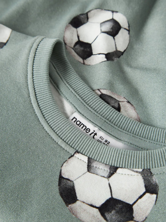 Name it: sweater Football green