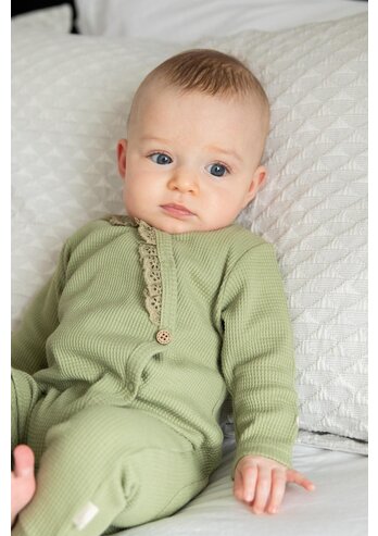 Bess:suit ruffles olive