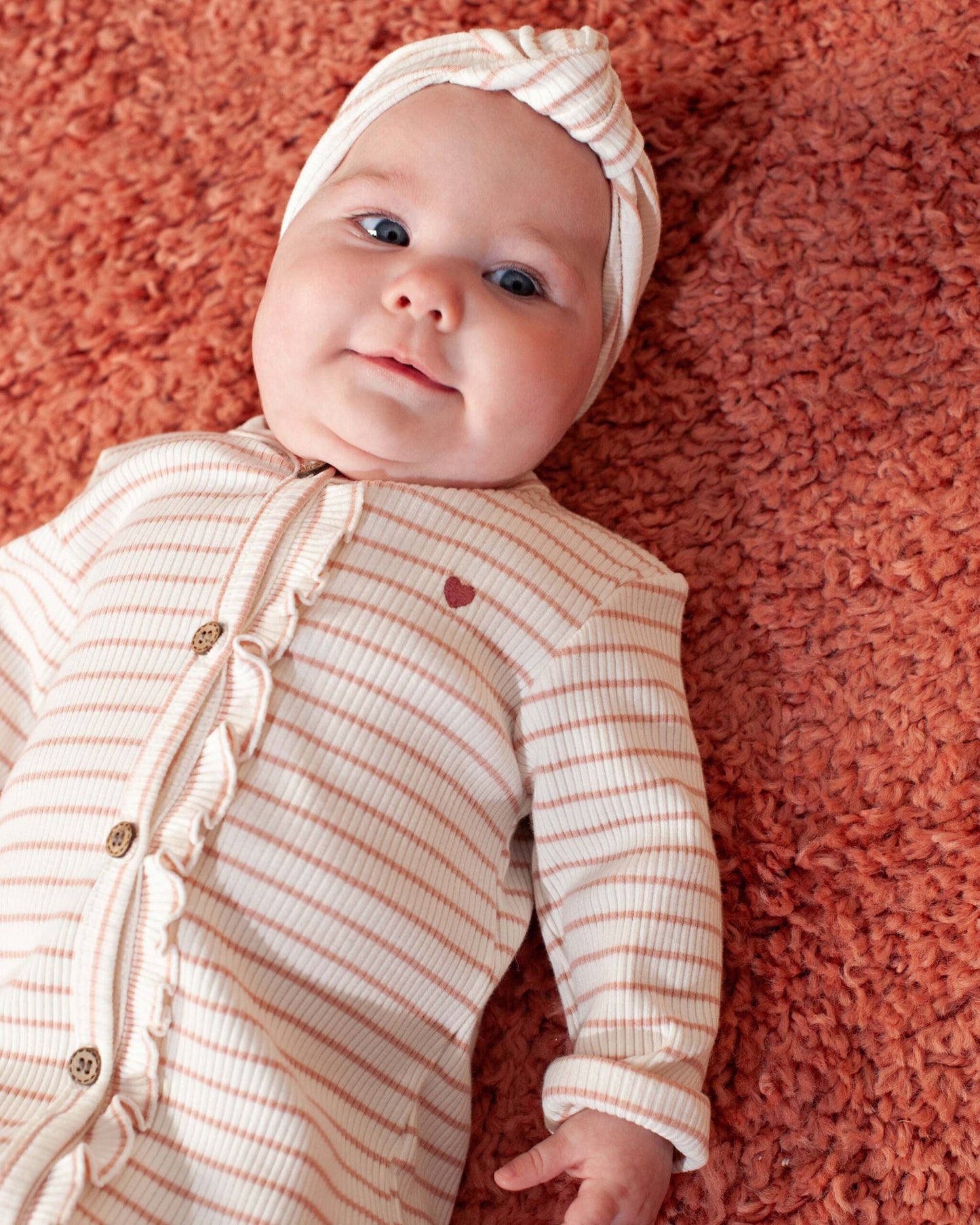 Bess: Suit striped girls
