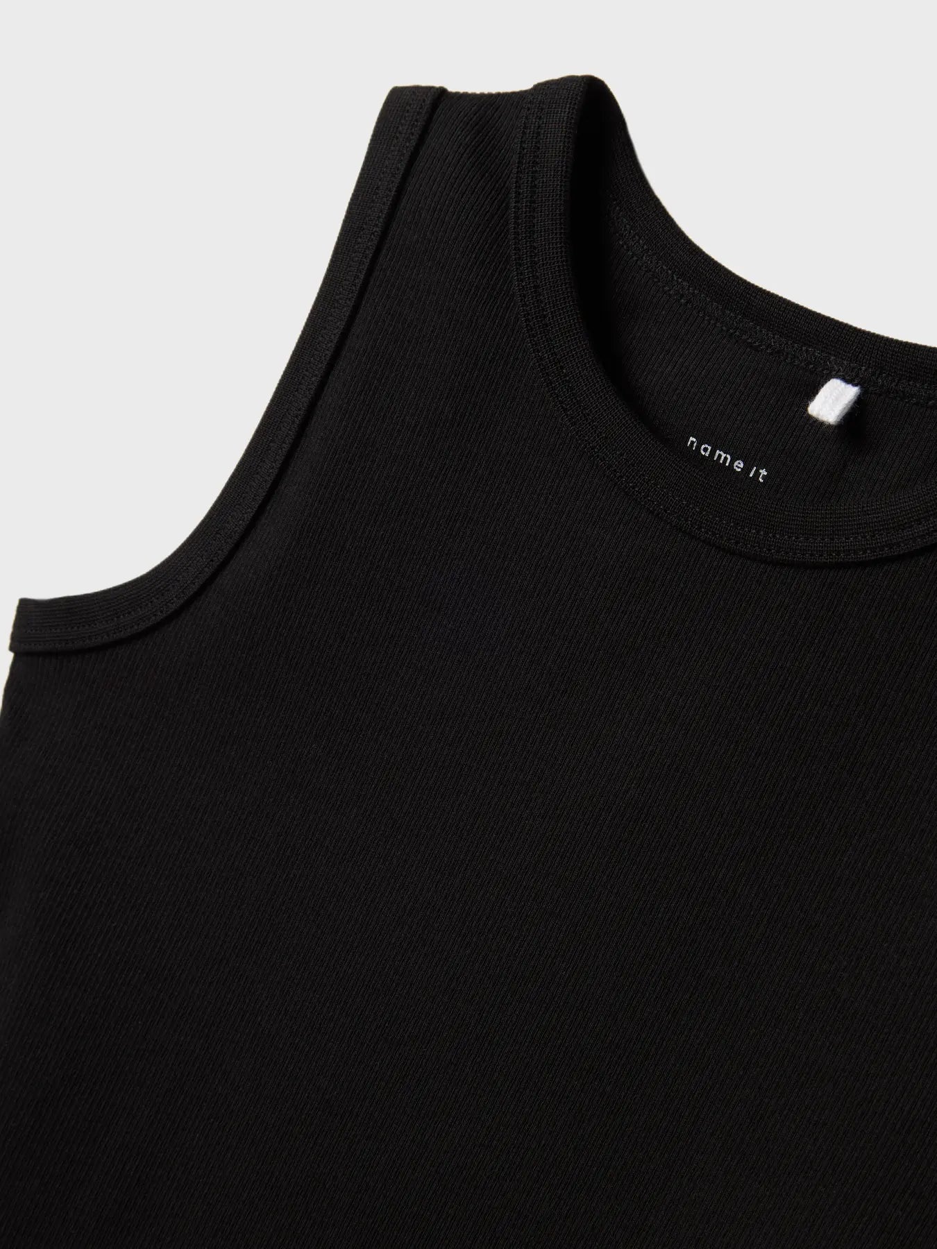 Name it: black dress ribble
