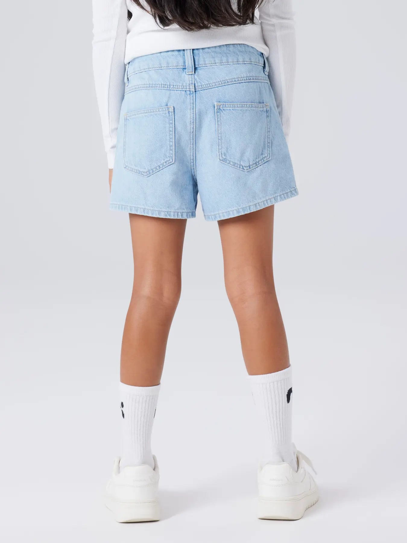 Name it:Yente Noos Mom short jeans