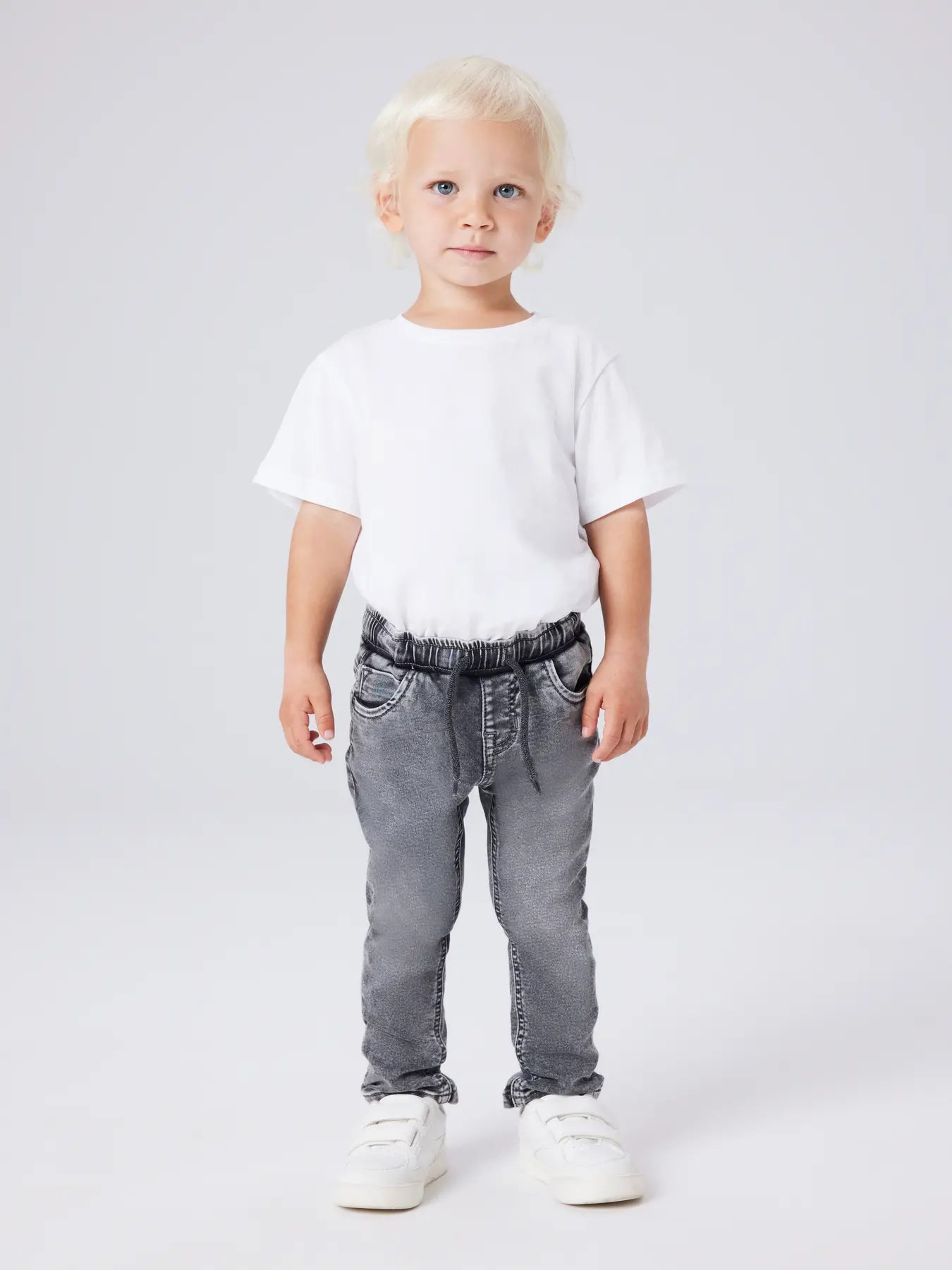 Name it: CASPER: soft jeans dark grey denim