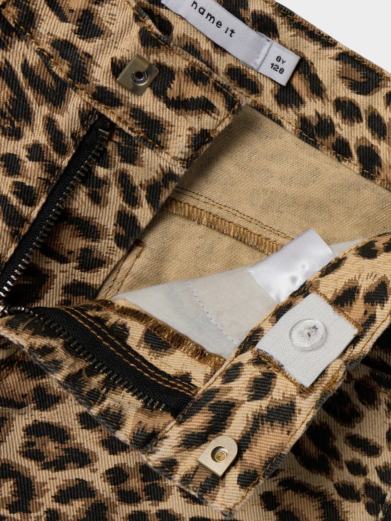 Name it:Rebecca: short leopard