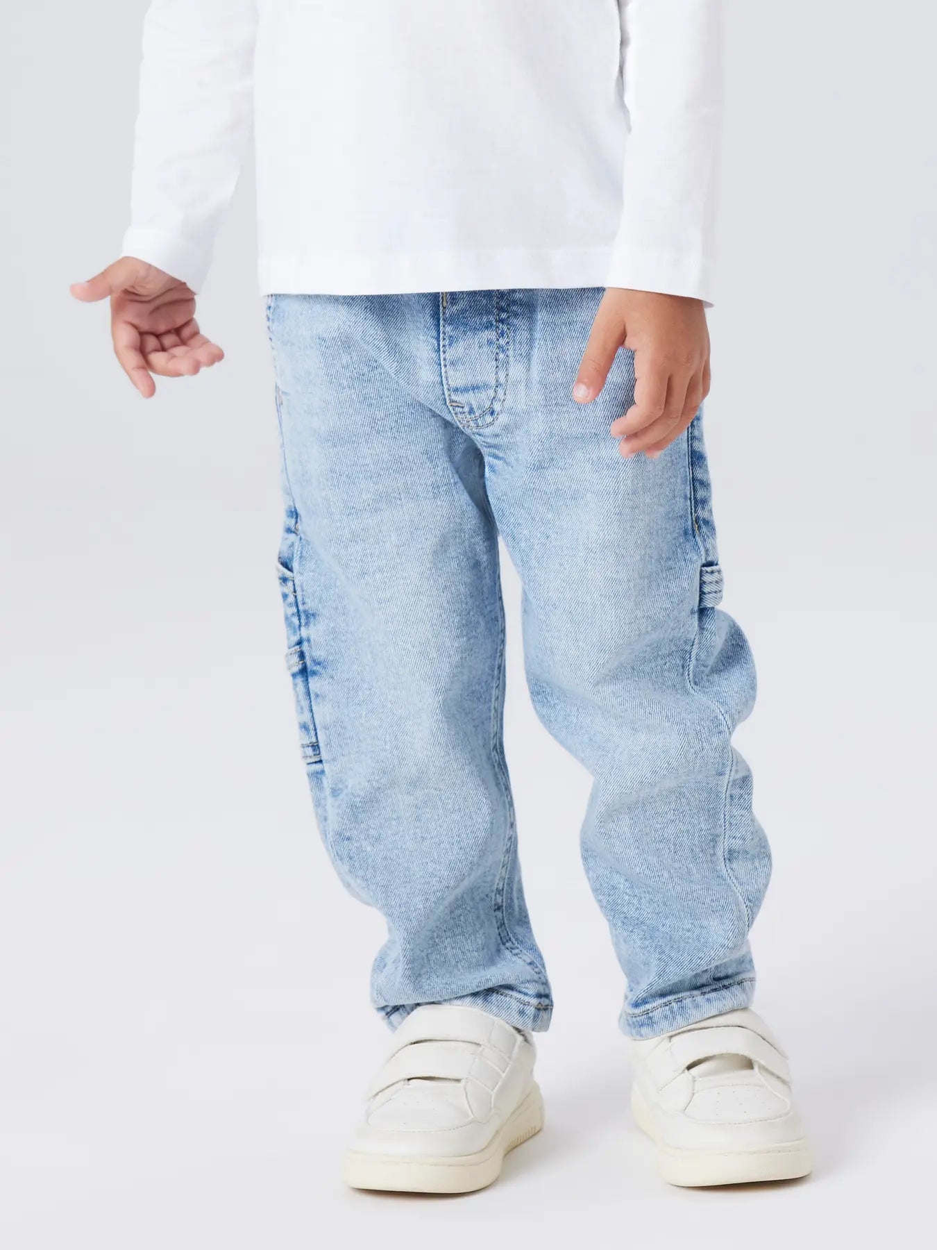 Name it: Clint: Tapered jeans light skate: light blue denim