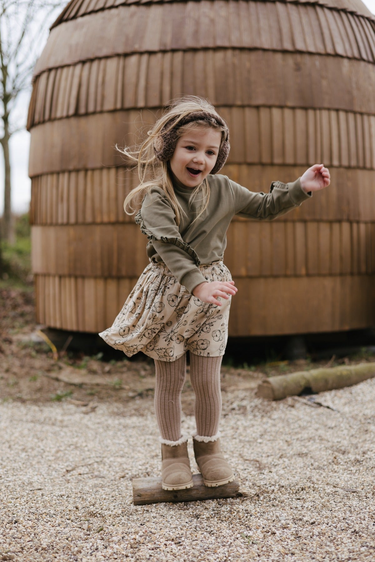 LEVV: GITTE: skirt AOP sand nomad flower