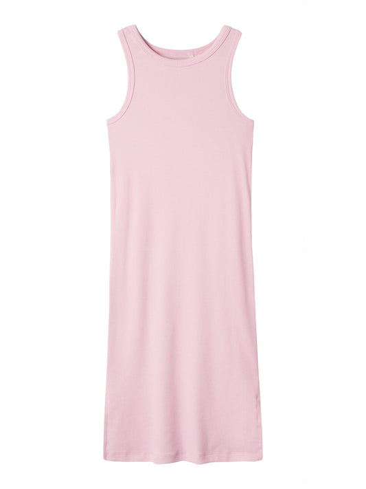 Name it:  dress ribble sweat dreams