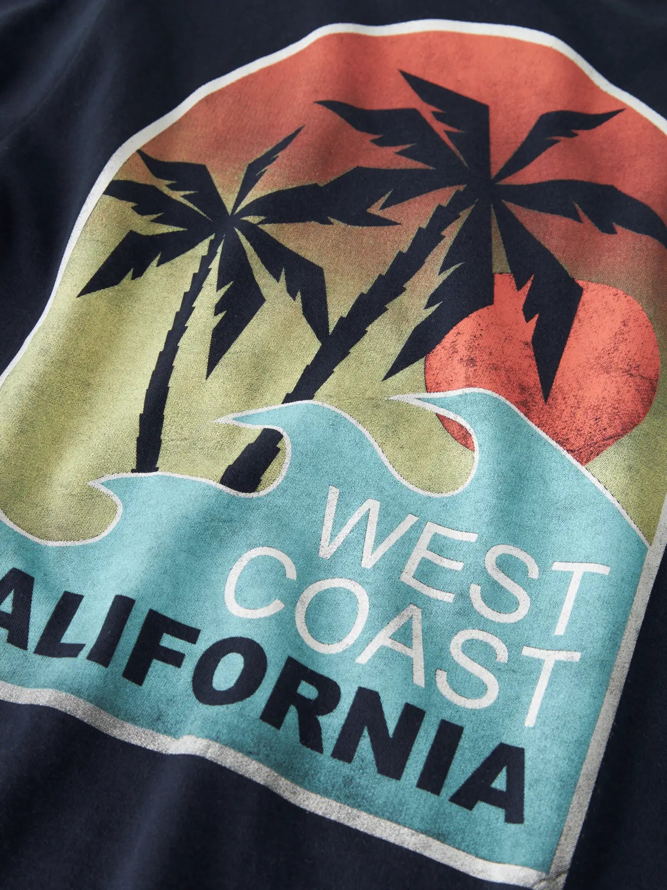 Name it: t-shirt navy with backprint "West coast"