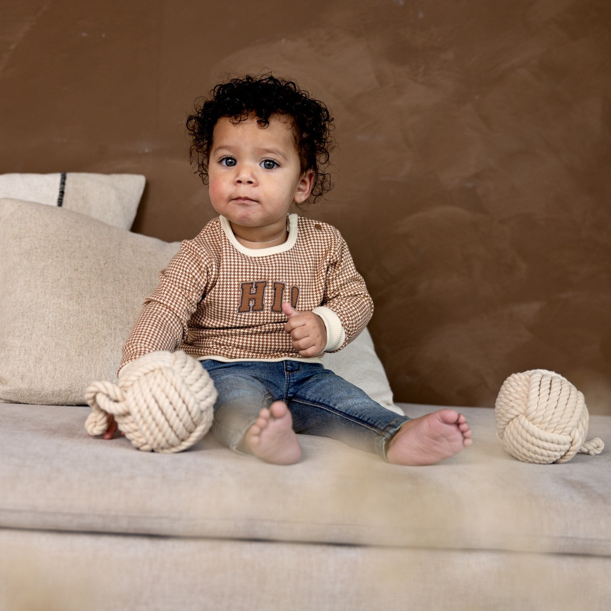 Dirkje: sweater sand Hi