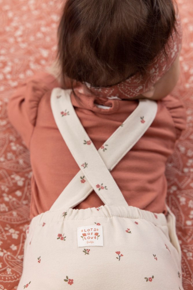 Feetje:sending love: tuinbroek offwhite