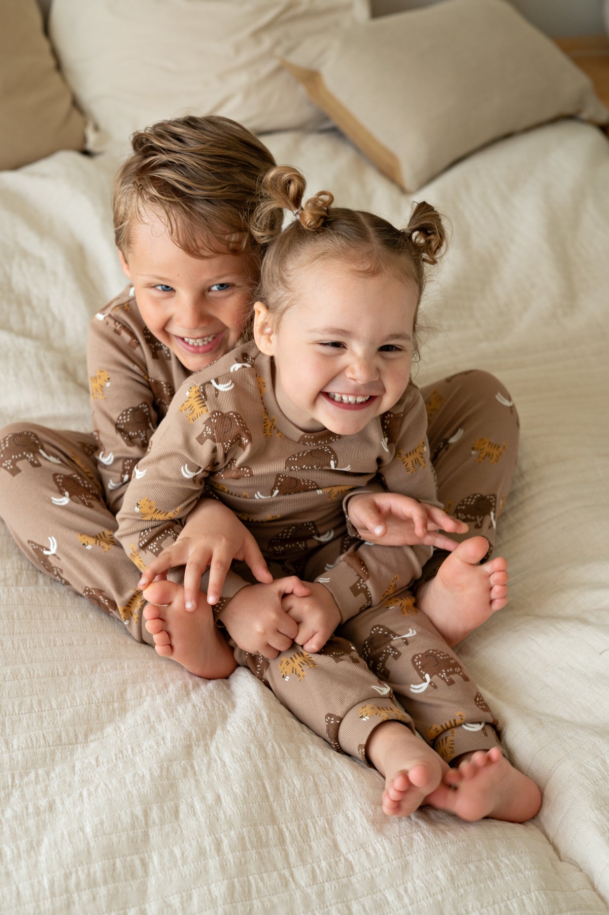 Feetje:premium pyjama Milo mammoth