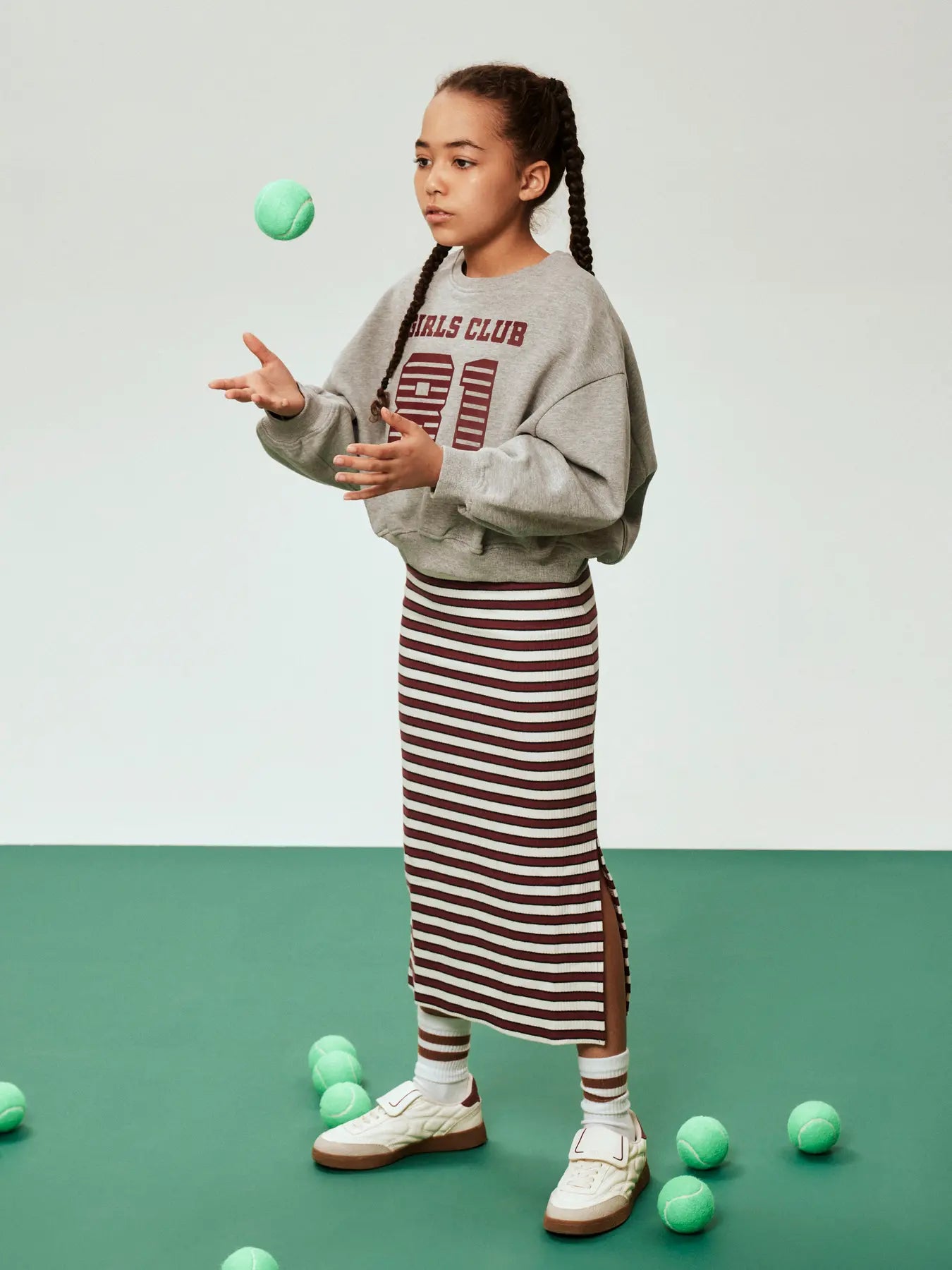 Name it: sweater "Girls club 68"