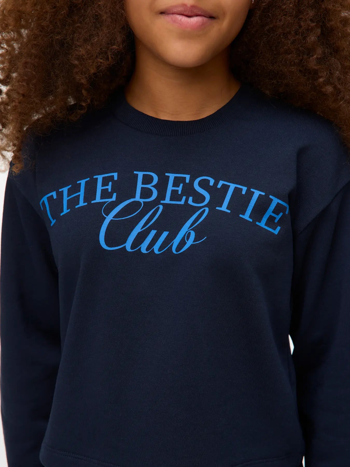 Vero Moda girl : sweater "The bestie club"