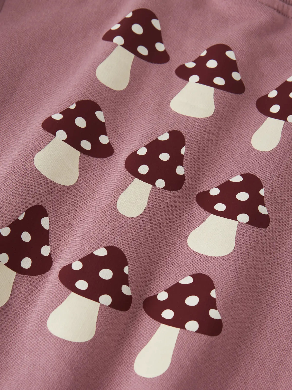 Name it: sweater mushroom lila