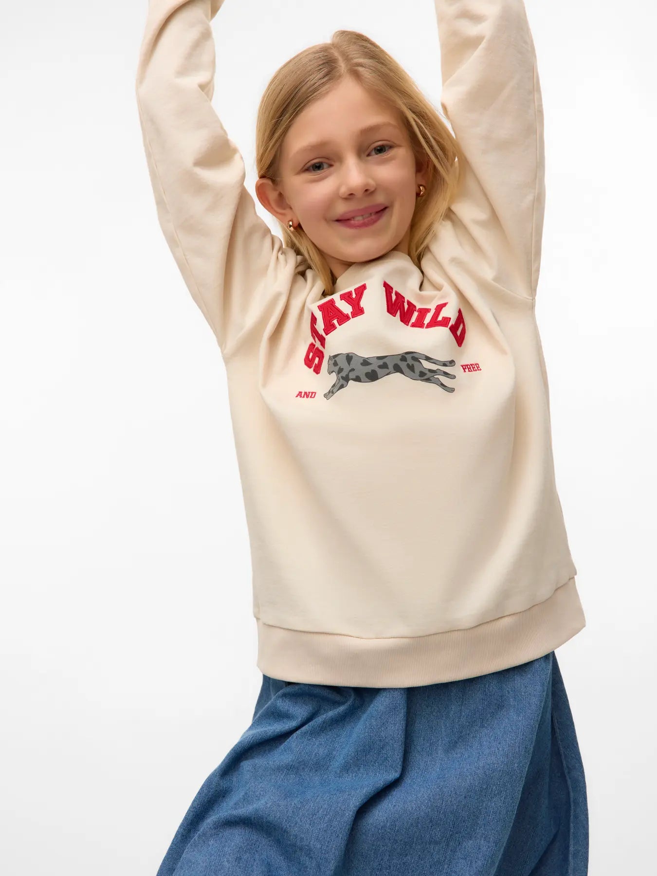 Vero Moda girl : sweater "Stay Wild"